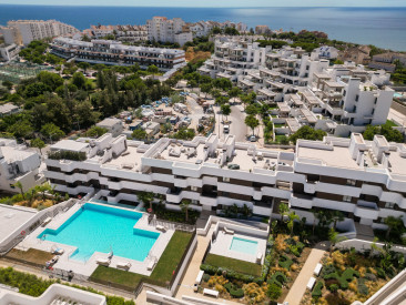 Apartment in Estepona — photo 4