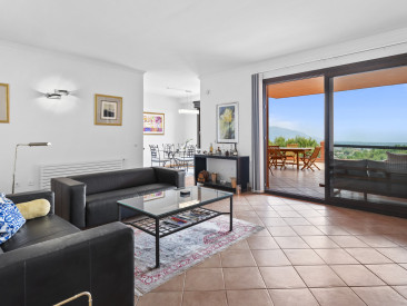 Apartment in Marbella — photo 3