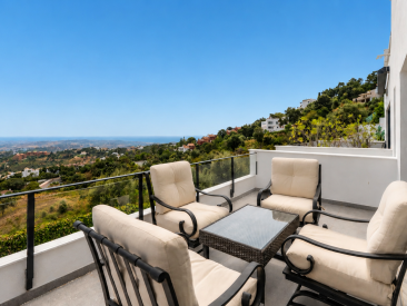 Town House in Marbella — photo 2