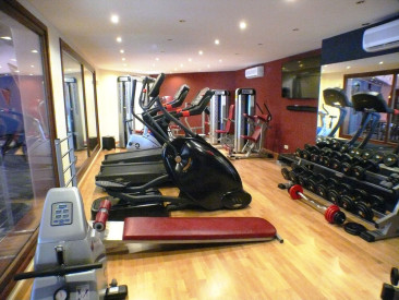 Apartment in Estepona — photo 4