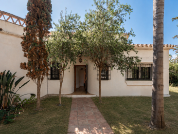 Villa in Marbella — photo 2