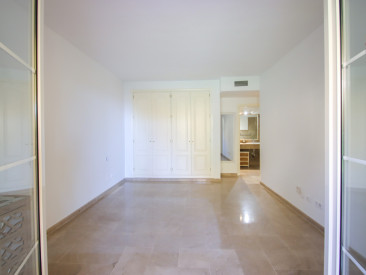 Apartment in Marbella — photo 3