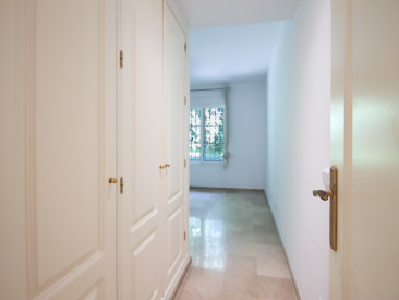 Apartment in Marbella — photo 5