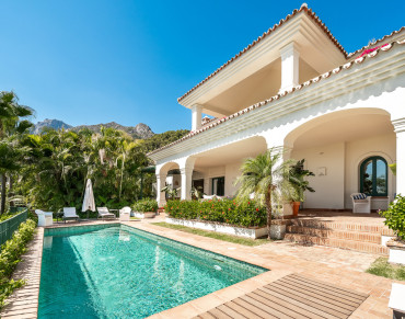 Villa for sale in Marbella Golden Mile - W-04B13T