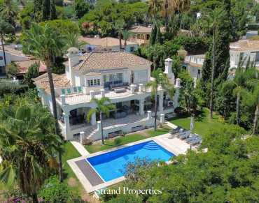 Villa for sale in Nueva Andalucia - SPCRM5587