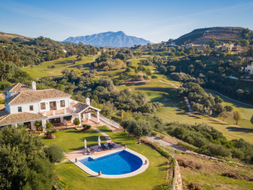 Villa in Benahavis — photo 2