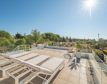 Villa for sale in Marbella Golden Mile - R4191805