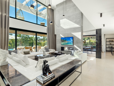 Villa in Marbella — photo 2