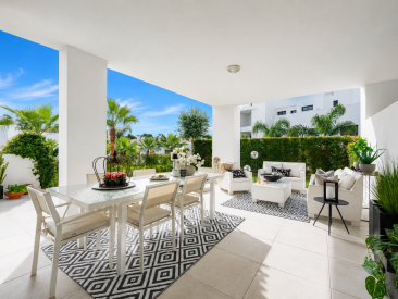 Apartment in Estepona — photo 3