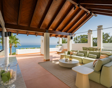 Penthouse for sale in Estepona East - R5133490
