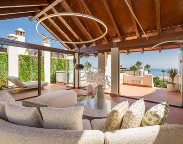 Penthouse for sale in Estepona East - R5133496