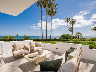 Apartment in Estepona — photo 2