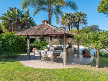 Villa in Marbella — photo 2