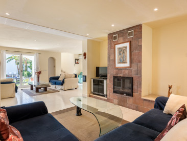 Villa in San Pedro de Alcantara — photo 4