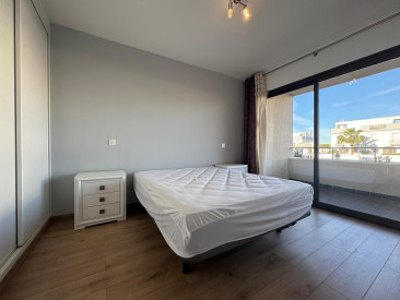 Apartment in Estepona — photo 2