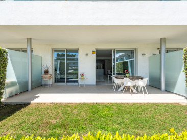 Apartment in Estepona — photo 2