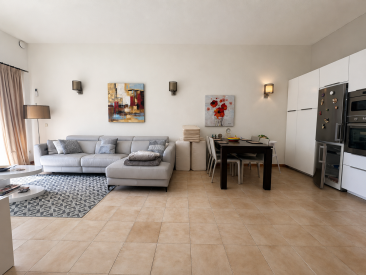 Apartment in Estepona — photo 2