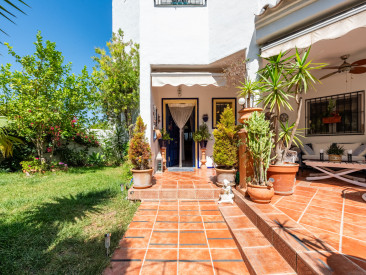 Town House in Estepona — photo 3