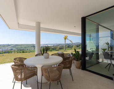 Apartment for sale in Estepona - R5401057