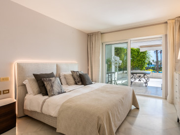 Apartment in Marbella — photo 5