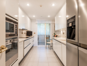 Apartment in Marbella — photo 6