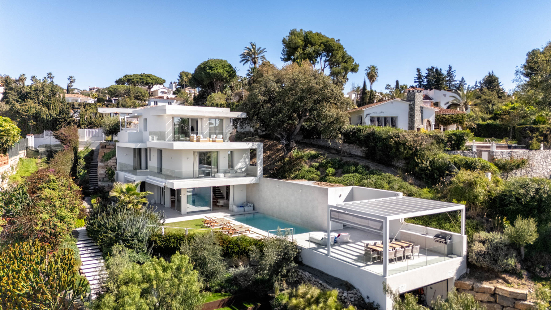 989-00047P - Villa in Marbella