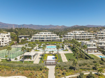 Apartment in Estepona — photo 4