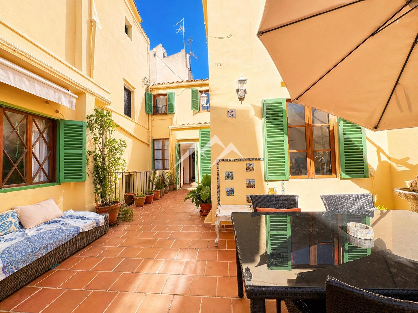 211704/8832 - House in Palma de Mallorca