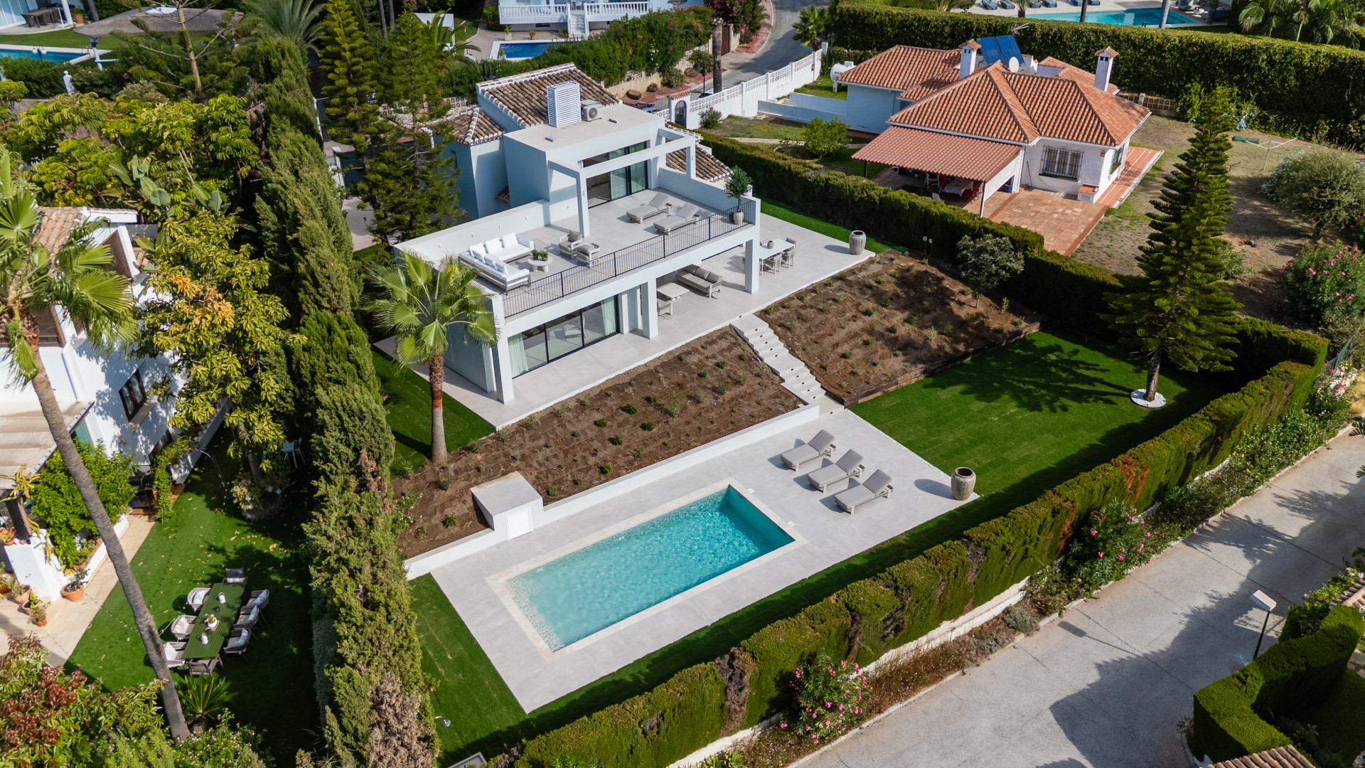 889-00653P - Villa in Marbella