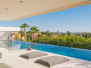 Villa in Marbella — photo 3