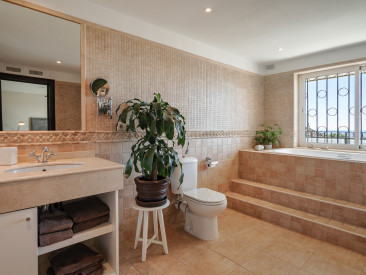 Villa in Marbella — photo 6