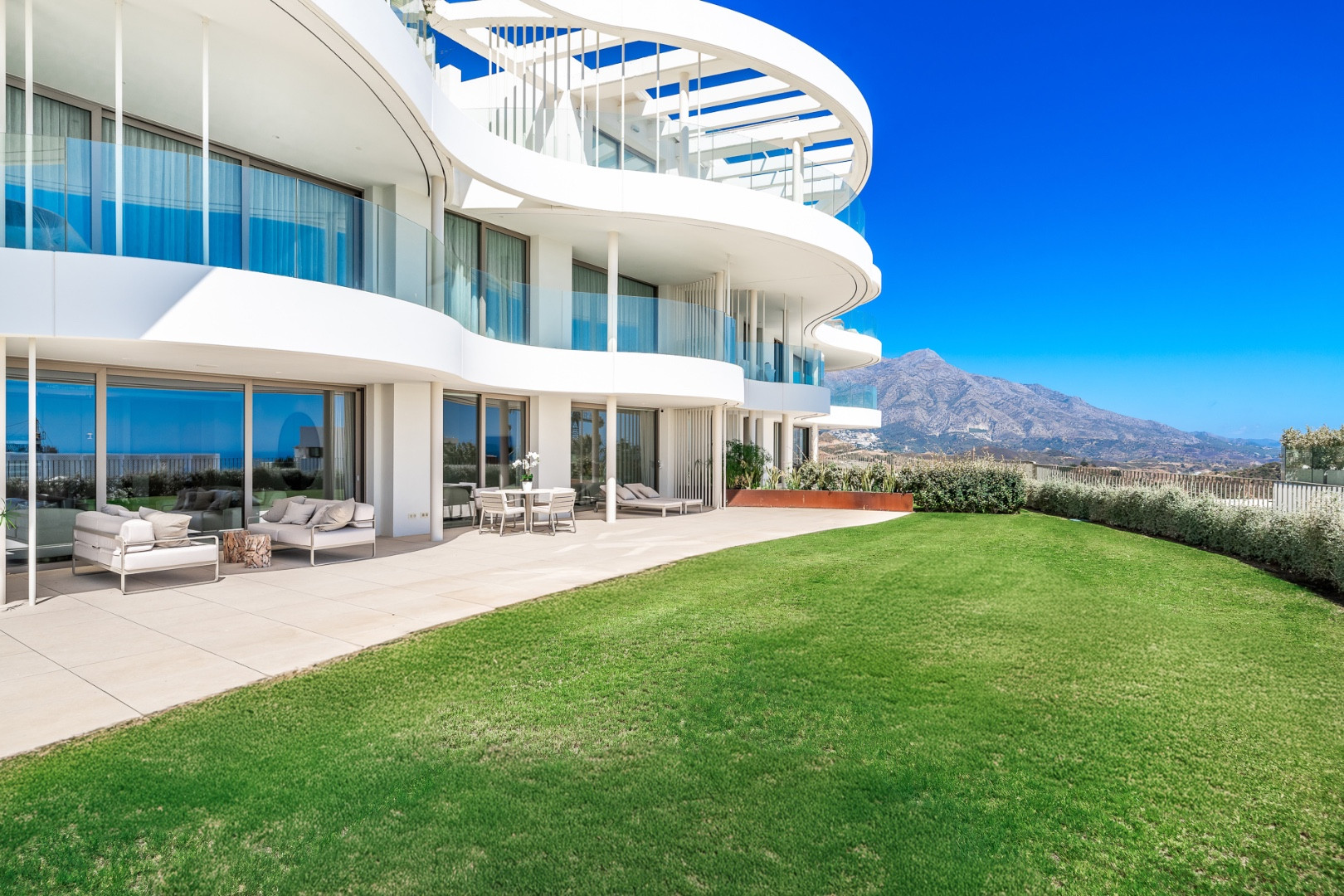 B105589 - Apartment in Benahavis