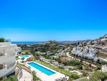 Apartment in Benahavis — photo 4