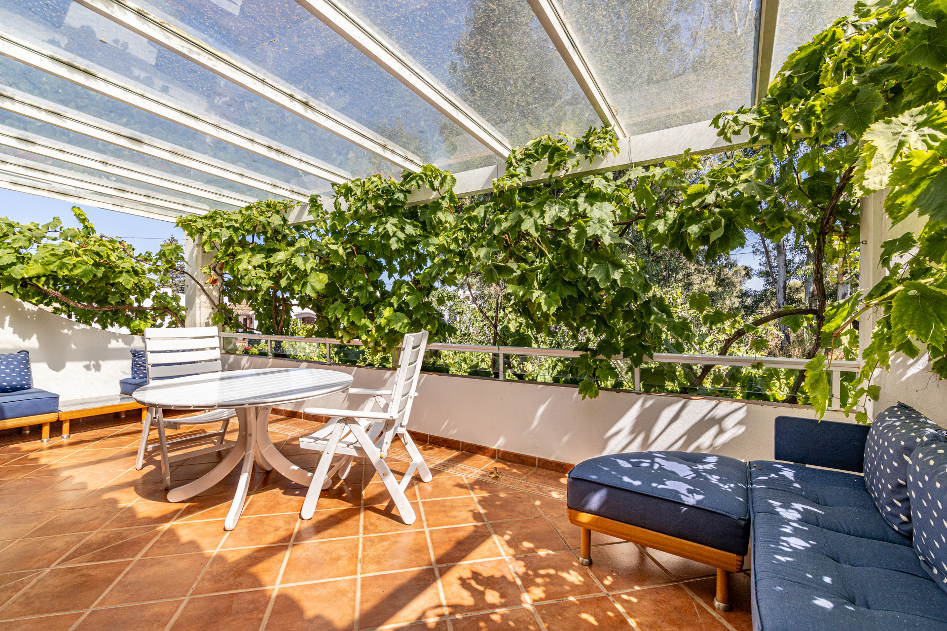B106055 - Villa in Estepona