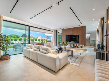Villa in Marbella — photo 2