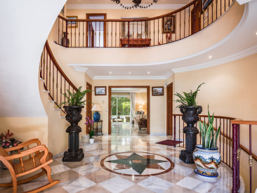 Villa in Marbella — photo 2