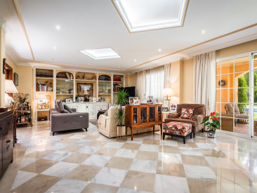Villa in Marbella — photo 6