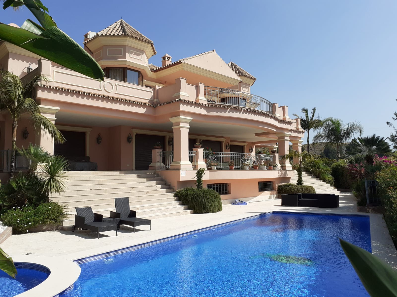 B106217 - Villa in Estepona