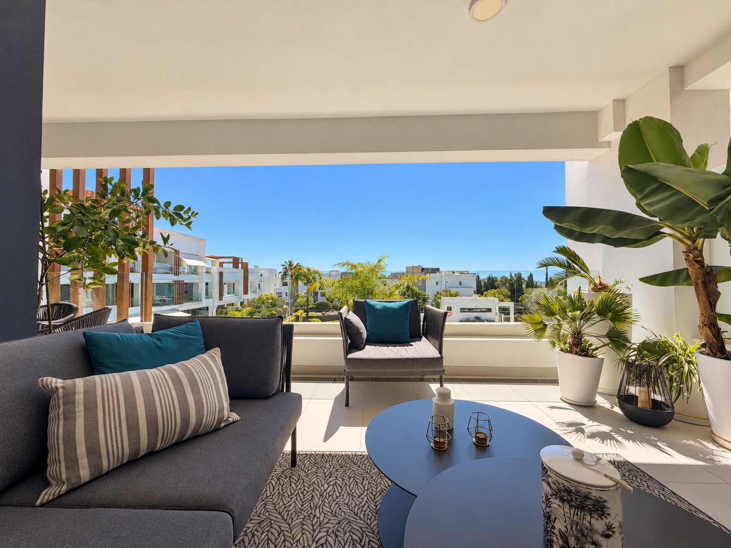 Luxury Apartment close to the Sea