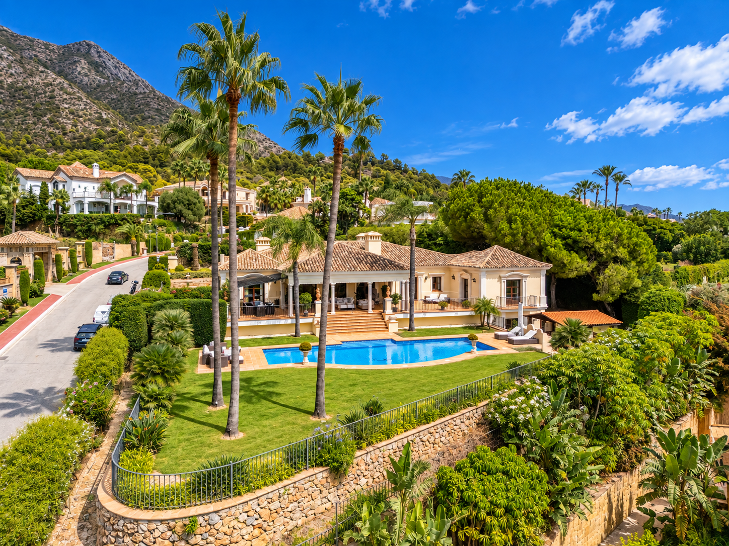 R112-04954 - Villa in Marbella