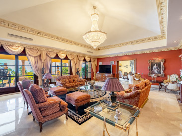 Villa in Marbella — photo 2