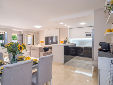 Town House in Marbella — photo 2