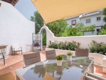 Town House in Marbella — photo 3