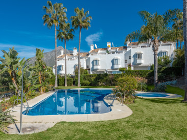 Town House in Marbella — photo 3