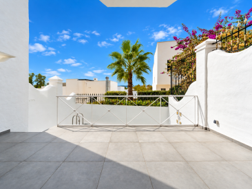 Town House in Marbella — photo 5